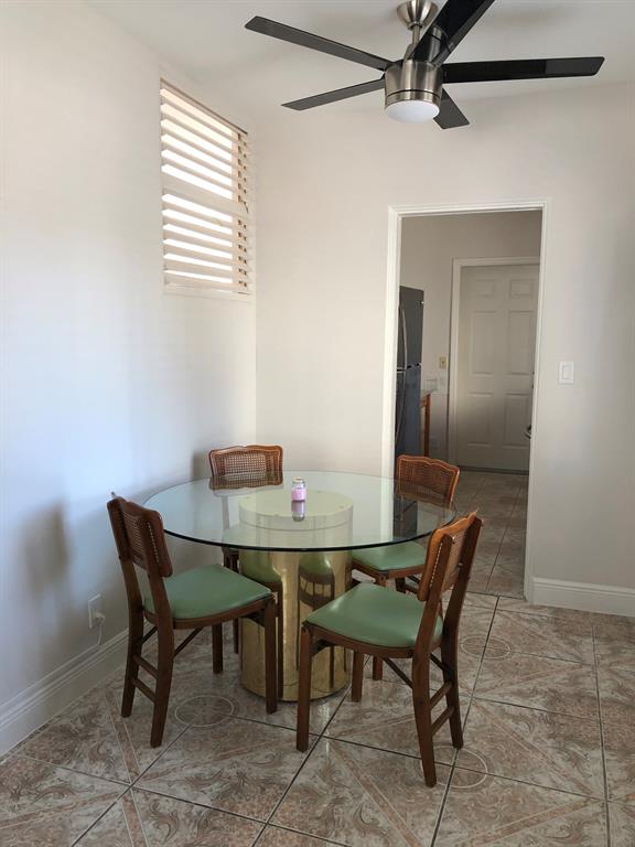 2928 North Ocean Boulevard, Unit 3 Fort Lauderdale, FL 33308 - Photo 4 of 5 a view of a dining room with furniture