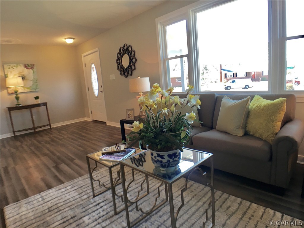 201 Meadowspring Road Richmond, VA 23223 - Photo 5 of 32 Gallery Image 5
