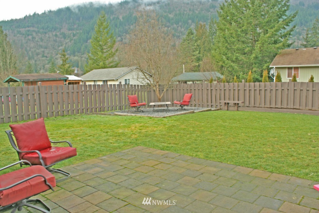 369 Thompson Road Sedro-Woolley, WA 98284 - Photo 18 of 25 Gallery Image 18