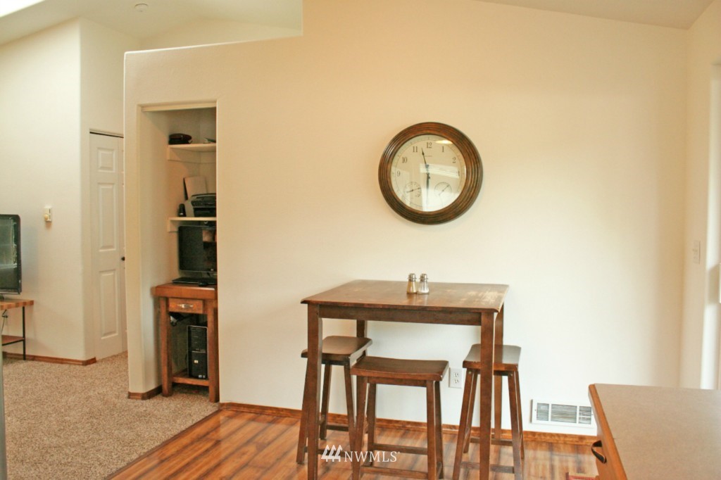 369 Thompson Road Sedro-Woolley, WA 98284 - Photo 5 of 25 Gallery Image 5