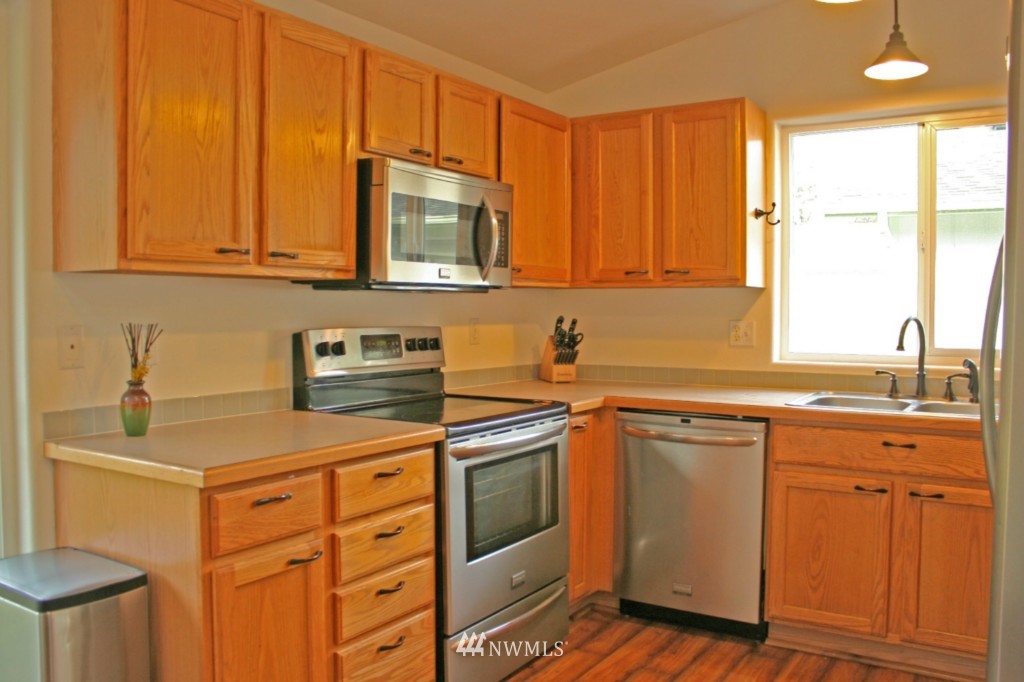 369 Thompson Road Sedro-Woolley, WA 98284 - Photo 7 of 25 Gallery Image 7