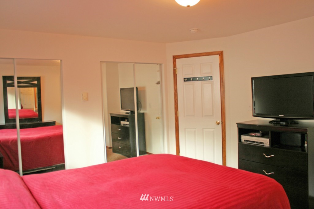 369 Thompson Road Sedro-Woolley, WA 98284 - Photo 10 of 25 Gallery Image 10
