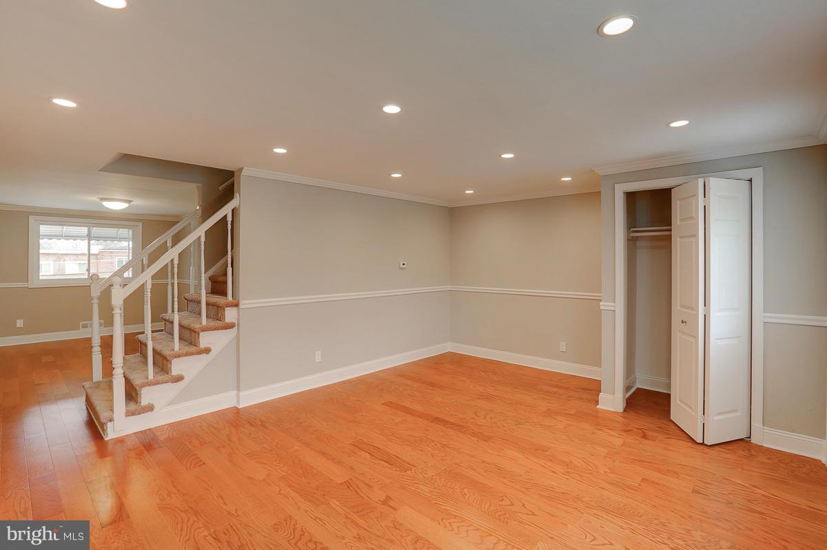 1331 Halstead Road Baltimore, MD 21234 - Photo 5 of 27 Living Room