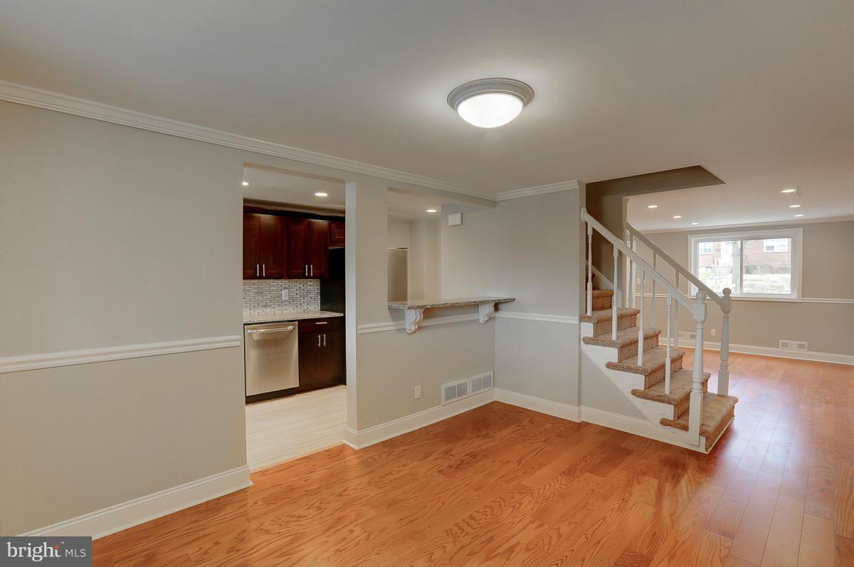 1331 Halstead Road Baltimore, MD 21234 - Photo 7 of 27 Dining Room