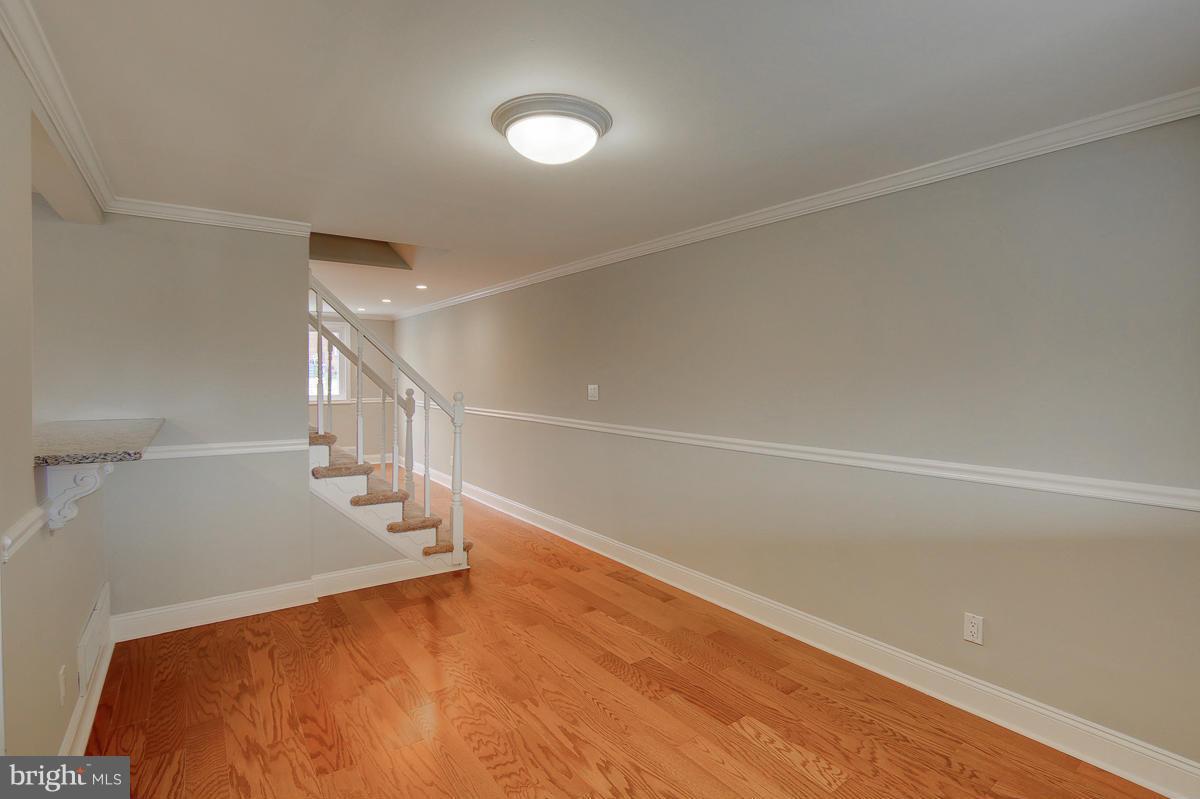 1331 Halstead Road Baltimore, MD 21234 - Photo 8 of 27 Dining Room