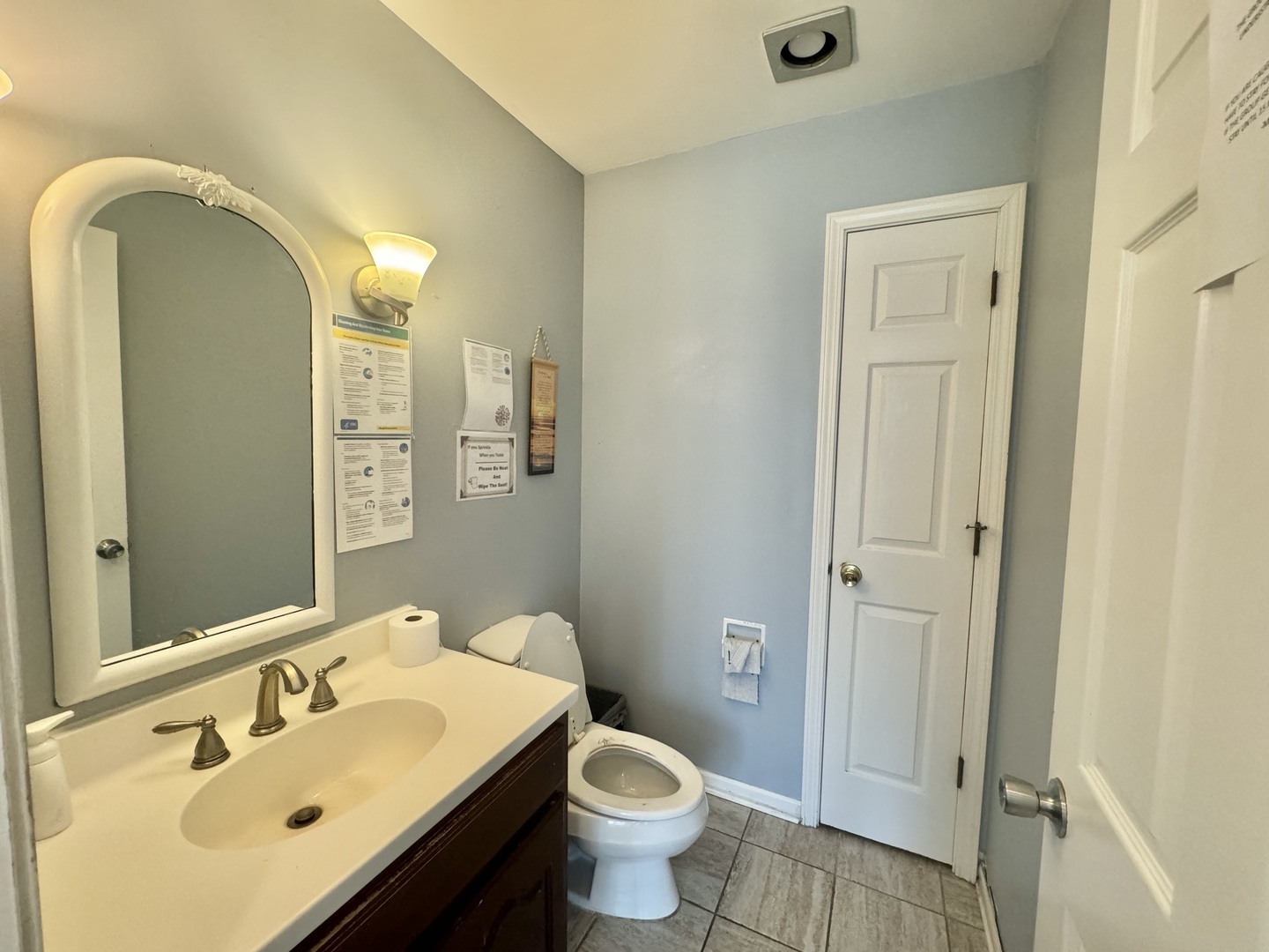 995 Bode Road Elgin, IL 60120 - Photo 17 of 33 Gallery Image 17