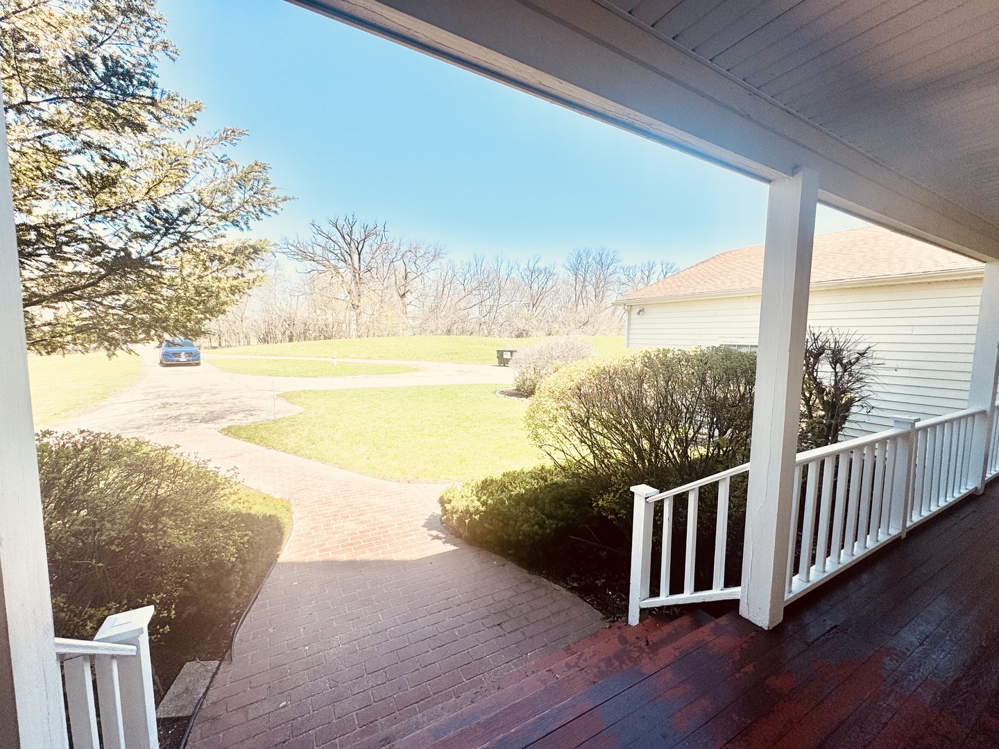 995 Bode Road Elgin, IL 60120 - Photo 3 of 33 Gallery Image 3