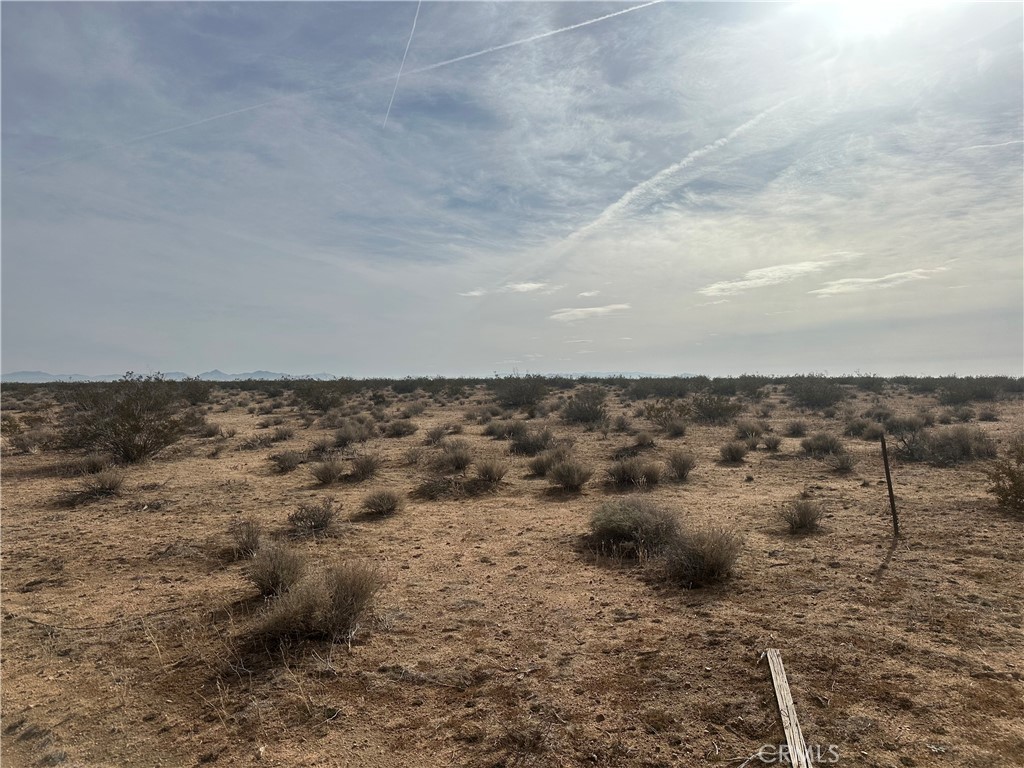 493 321-15 Bellflower Barstow Ca  