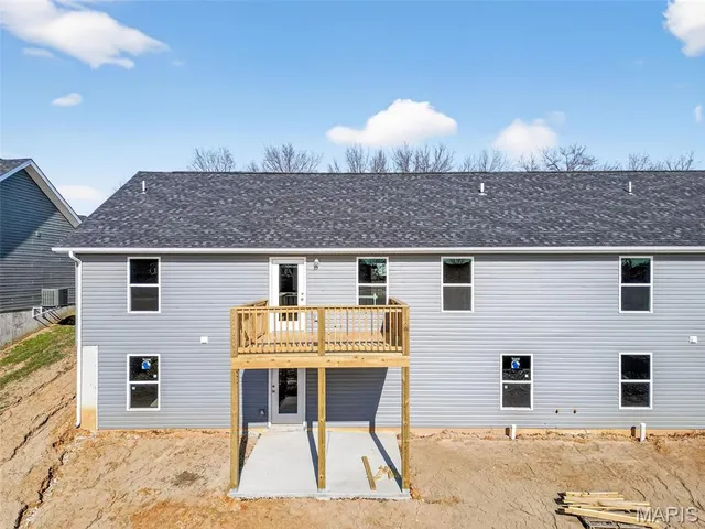 $274,900 | 278 Railroad Street, Moscow Mills, MO 63362