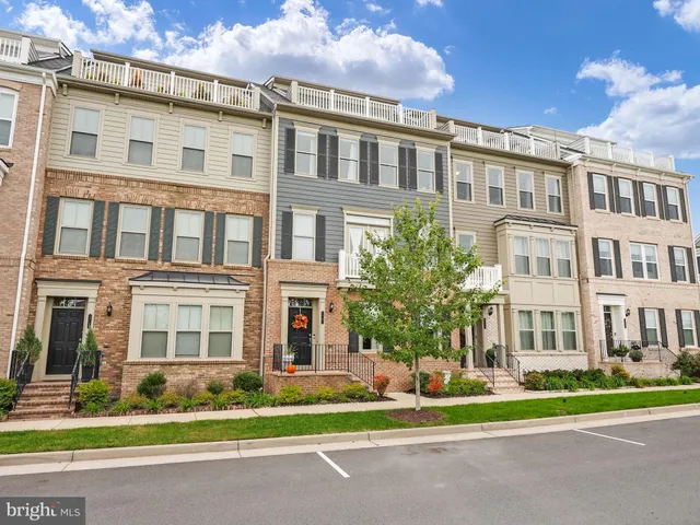 $675,000 | 1707 Cottonwood Grove Road, Dumfries, VA 22026