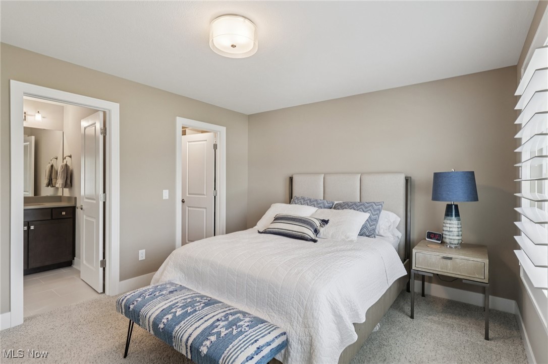 8034 Canyon Ridge Chagrin Falls, OH 44023 - Photo 25 of 49 Bedroom 2