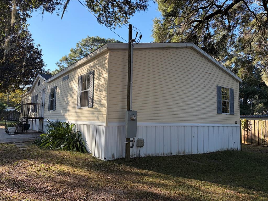 102 3rd Street Lady Lake, FL 32159 - Photo 2 of 16