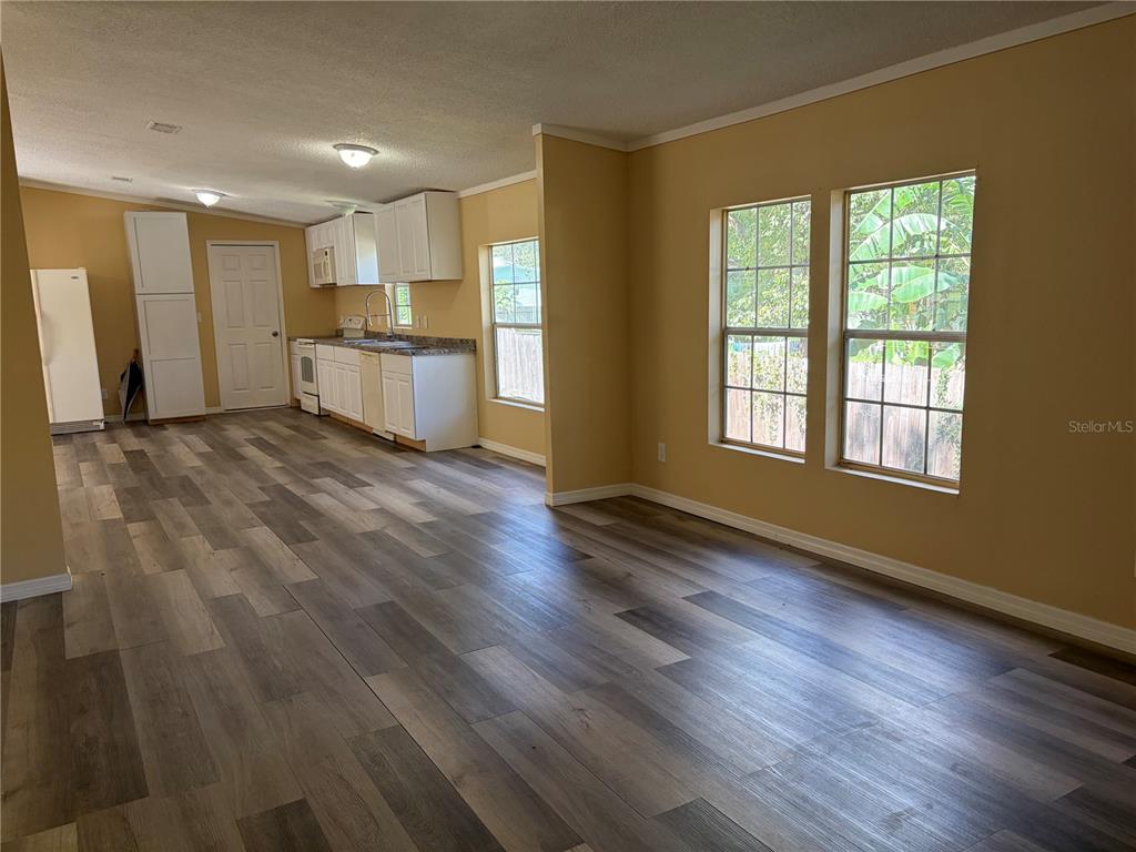 102 3rd Street Lady Lake, FL 32159 - Photo 7 of 16