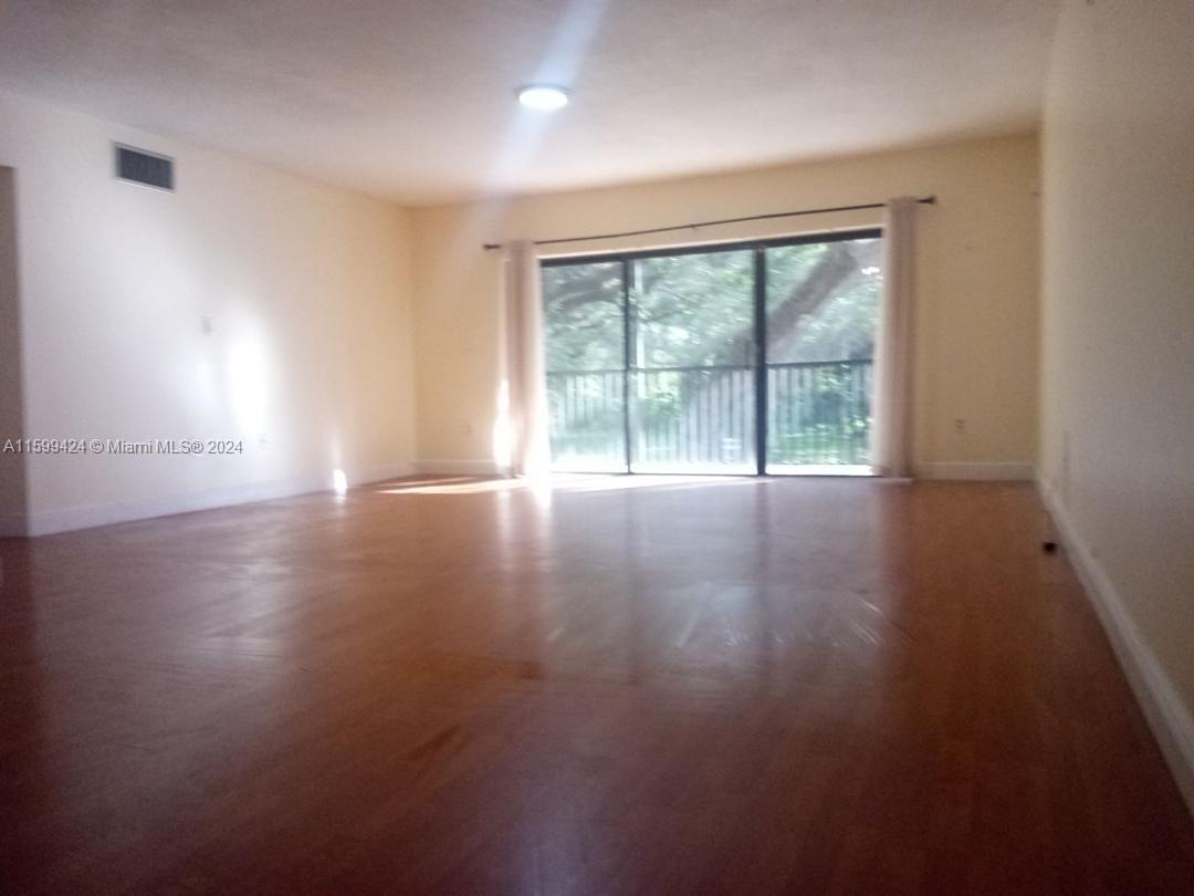 461 Ives Dairy Road, Unit 2022 Miami, FL 33179 - Photo 5 of 13 Gallery Image 5