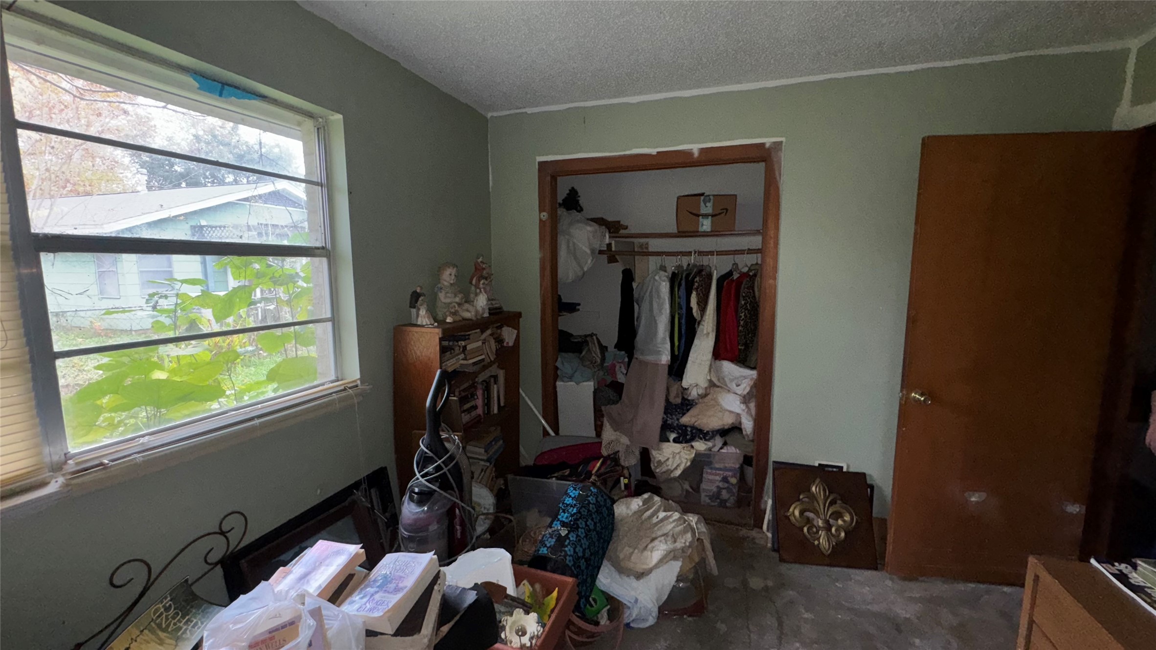 1111 Avenue B Sweeny, TX 77480 - Photo 11 of 17 a view of a room with gym equipment