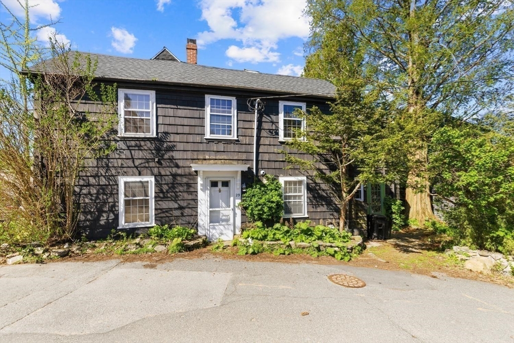 29-31 Circle Street Marblehead, MA 01945 - Photo 22 of 37