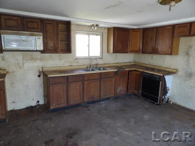 6891 Sage Road Hudson, MI 49247 - Photo 6 of 16 50173395-6129ed6a-8ba3-4bf6-b3d4-f28593c00900.JPG