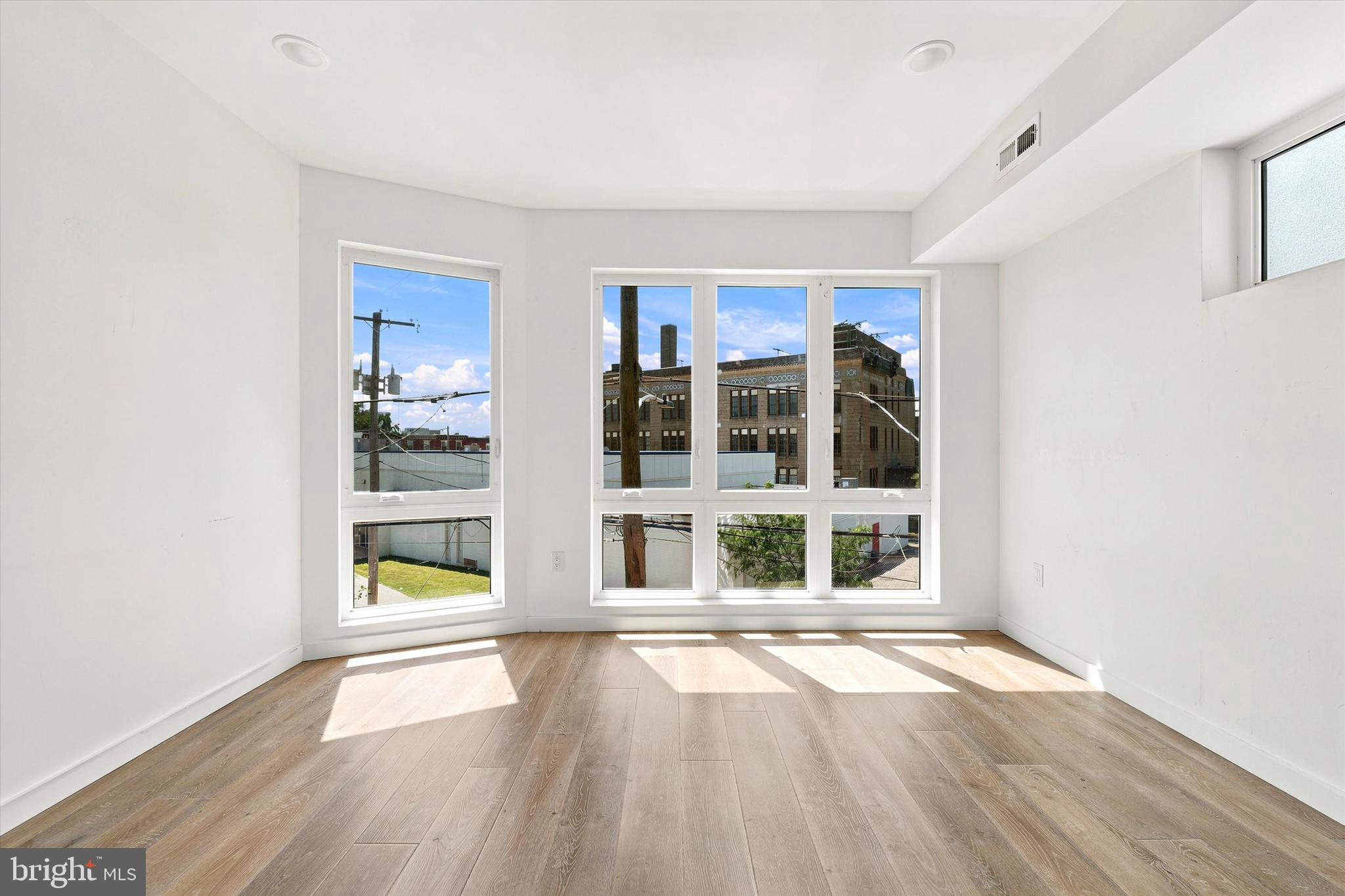 1729 Francis Street, Unit 4 Philadelphia, PA 19130 - Photo 12 of 26