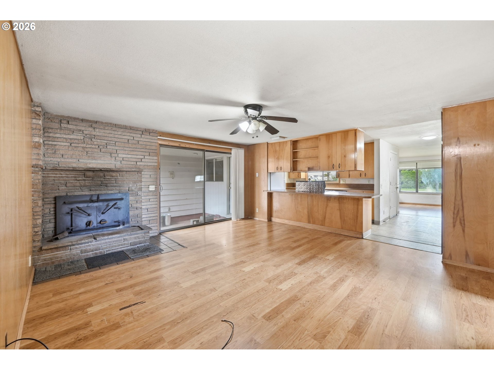 885 Aspen Street Springfield, OR 97477 - Photo 15 of 33