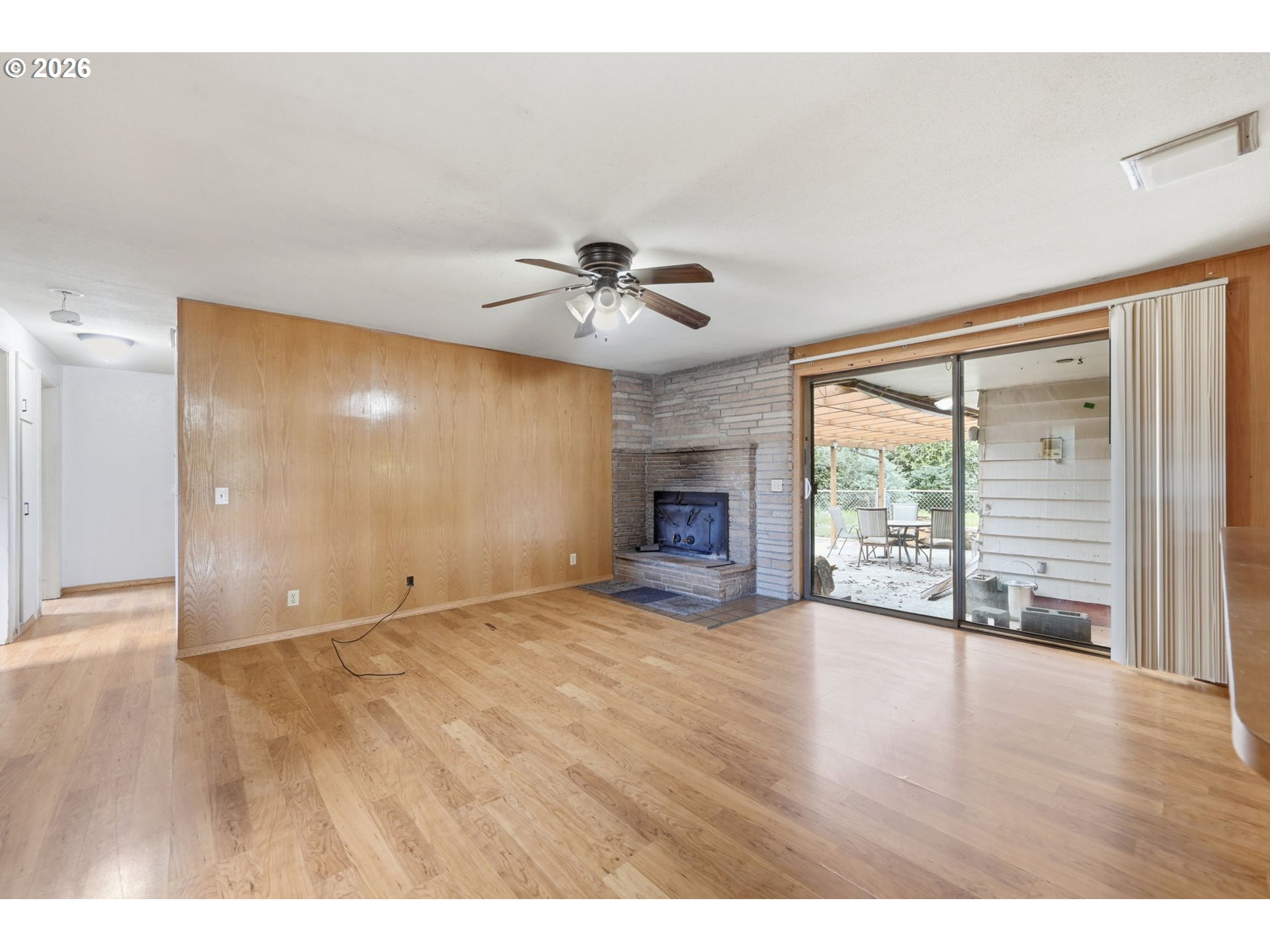 885 Aspen Street Springfield, OR 97477 - Photo 16 of 33