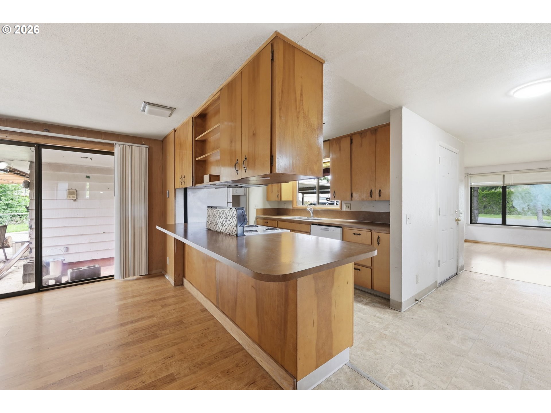 885 Aspen Street Springfield, OR 97477 - Photo 20 of 33