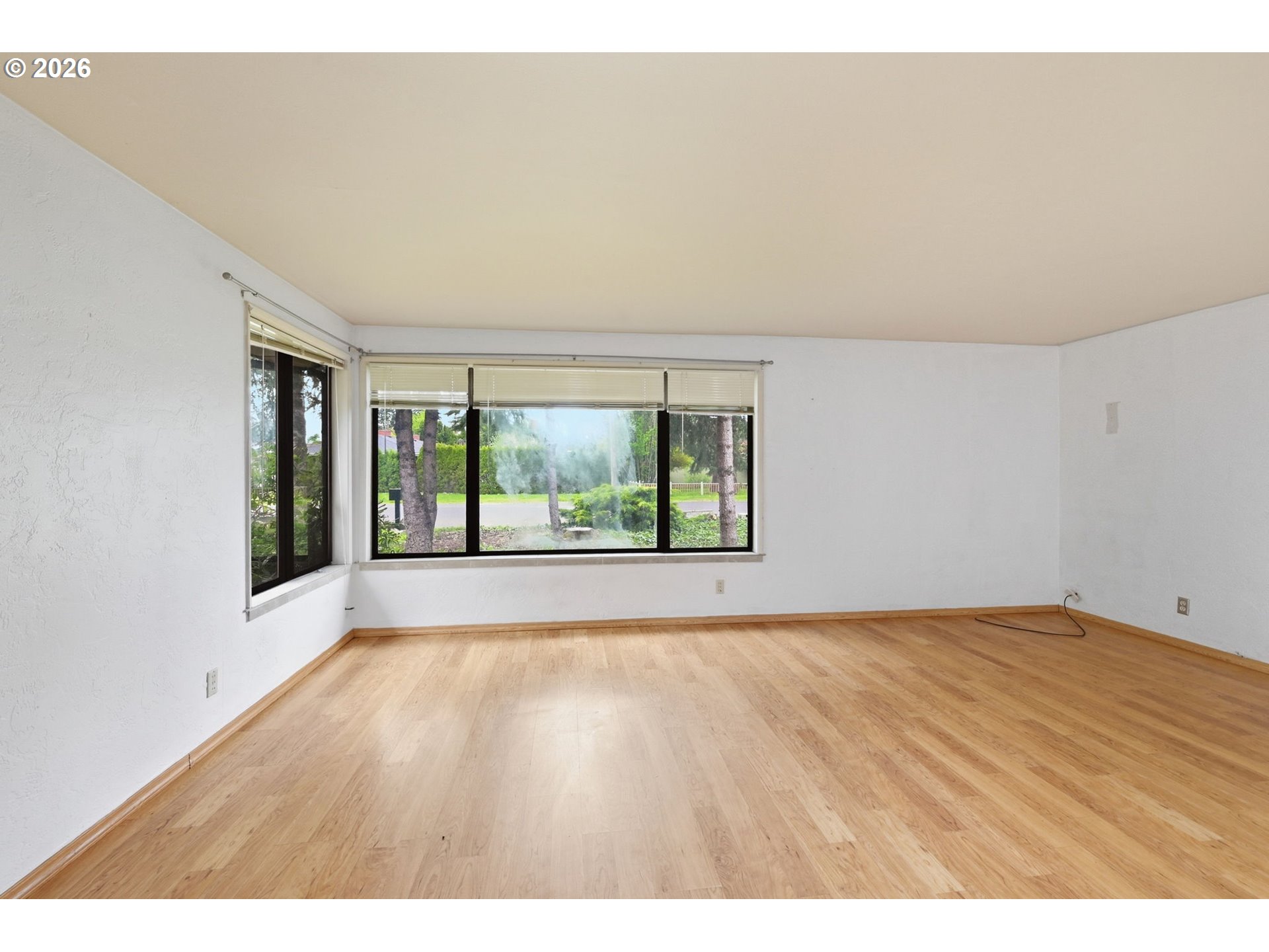 885 Aspen Street Springfield, OR 97477 - Photo 31 of 33