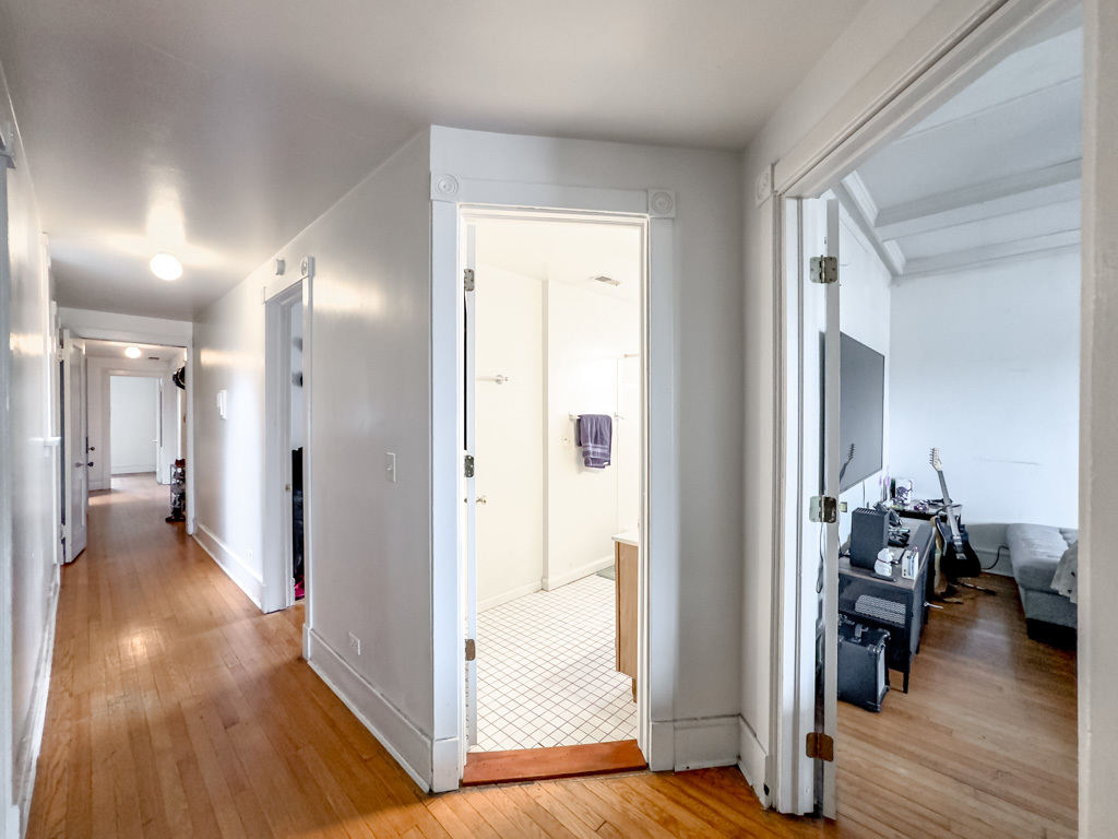 6711 North Sheridan Road, Unit 3N Chicago, IL 60626 - Photo 10 of 22