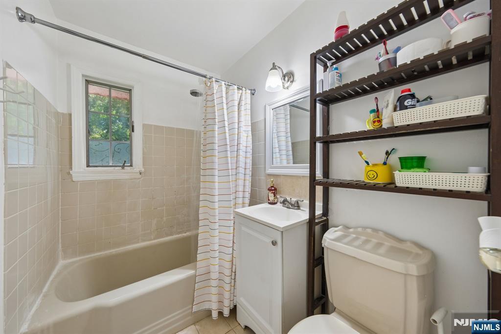 779 Newcomb Road Ridgewood, NJ 07450 - Photo 14 of 34 Gallery Image 14