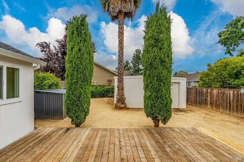 $699,000 | 259 West MacArthur Street, Sonoma, CA 95476