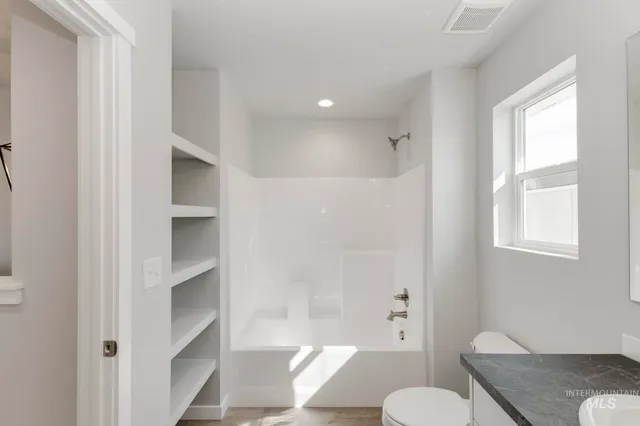 $379,990 | 224 Moose Street, Horseshoe Bend, ID 83629