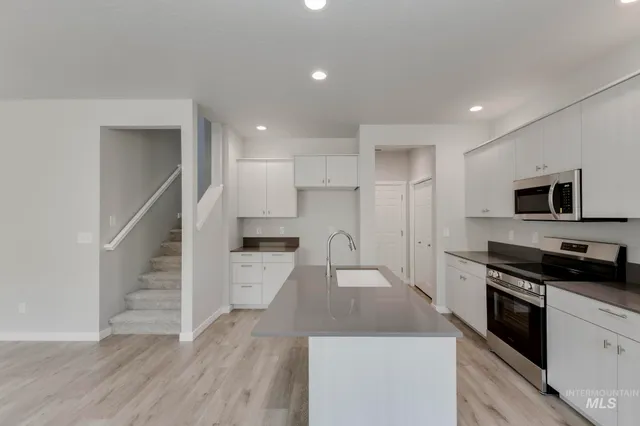 $379,990 | 224 Moose Street, Horseshoe Bend, ID 83629