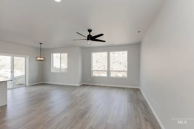 $379,990 | 224 Moose Street, Horseshoe Bend, ID 83629