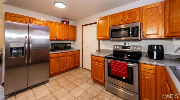 $239,900 | 1420 Sandpiper Drive, St. Clair, MO 63077