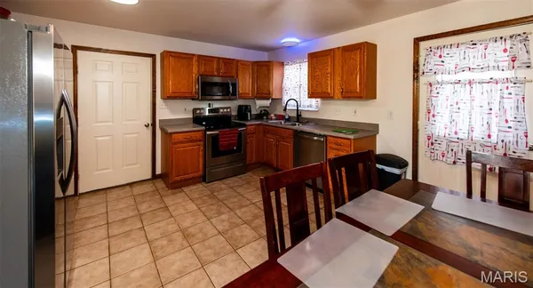 $239,900 | 1420 Sandpiper Drive, St. Clair, MO 63077