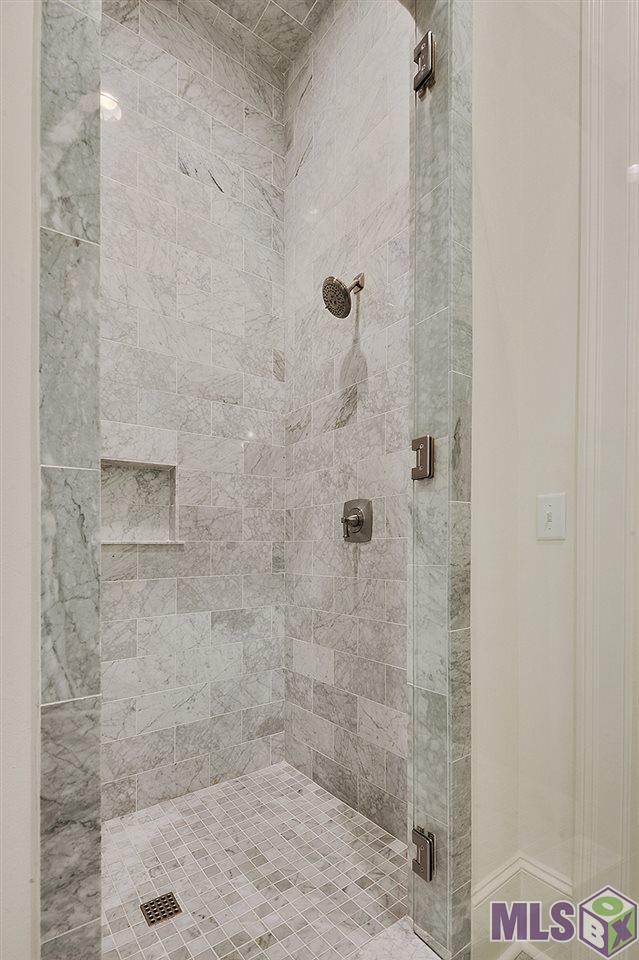 2276 Perkins Lane Baton Rouge, LA 70808 - Photo 12 of 17 Gallery Image 12