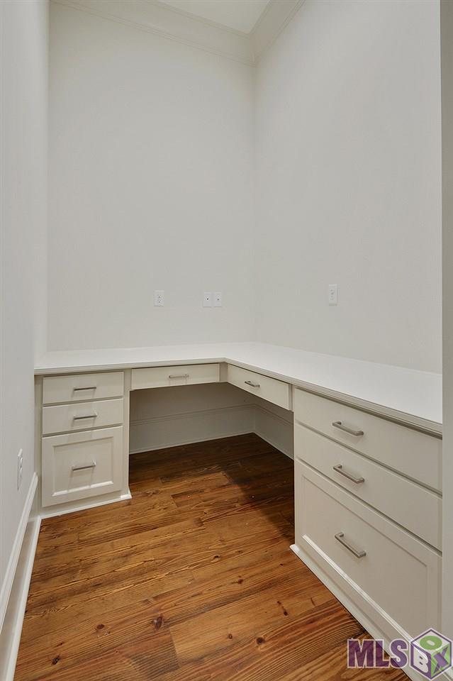 2276 Perkins Lane Baton Rouge, LA 70808 - Photo 8 of 17 Gallery Image 8