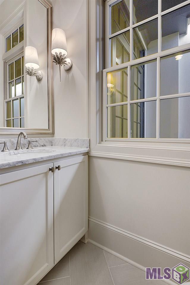 2276 Perkins Lane Baton Rouge, LA 70808 - Photo 9 of 17 Gallery Image 9