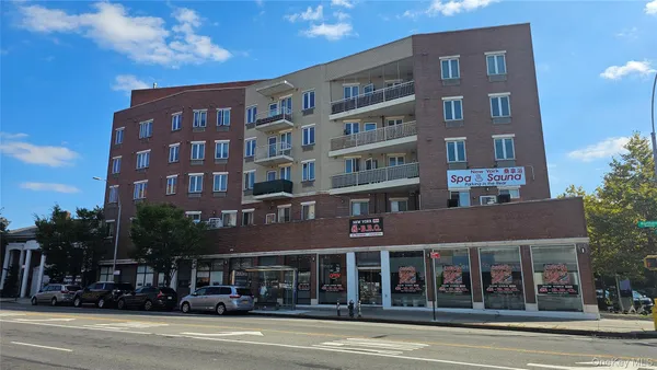 $799,000 | 149-06 Northern Boulevard, Unit 302 | Murray Hill - Flushing