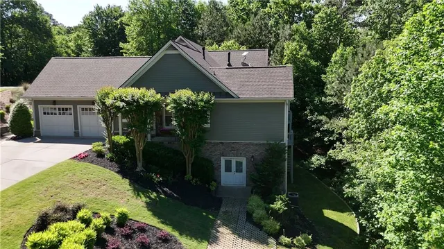 $989,000 | 11 York Trace Southeast, Cartersville, GA 30121