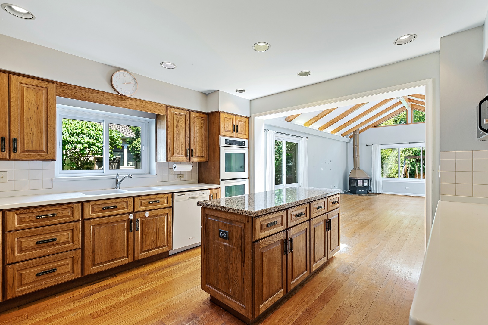 2215 Crestview Lane Wilmette, IL 60091 - Photo 5 of 17