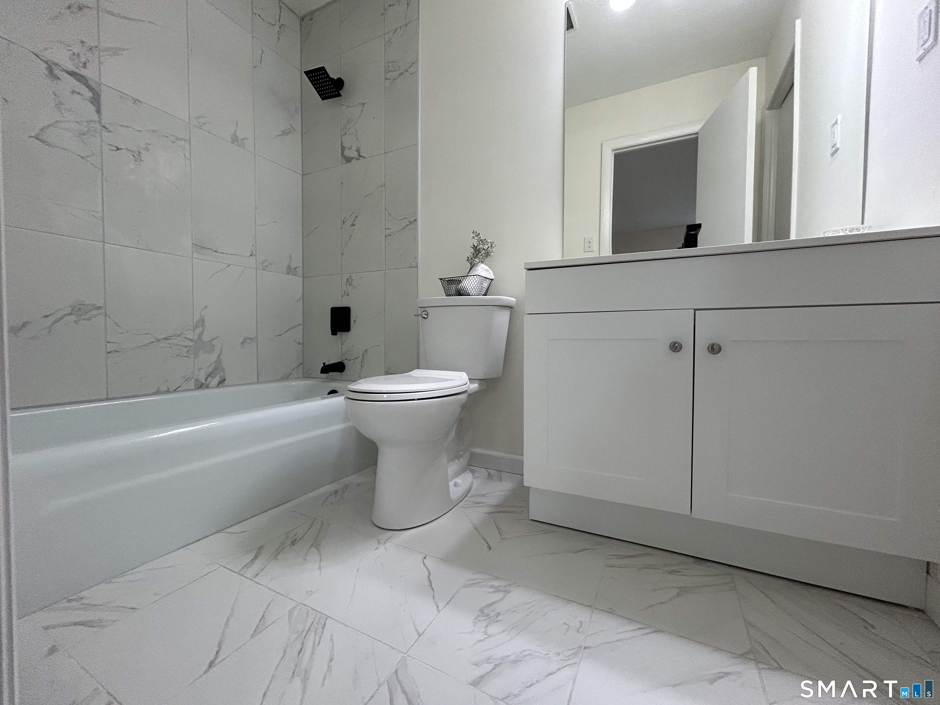 38 Sutton Place, Unit 38 Bloomfield, CT 06002 - Photo 29 of 39