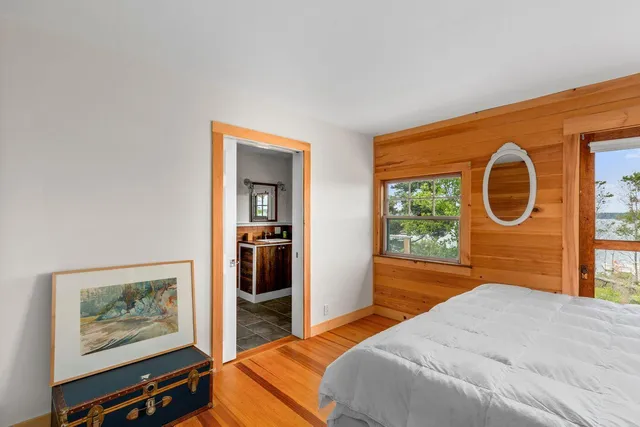 $2,750,000 | 14 Kingsbury Point, Vinalhaven, ME 04863