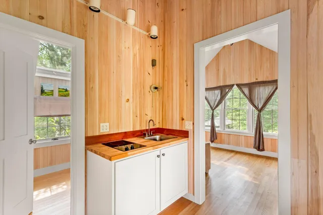 $2,750,000 | 14 Kingsbury Point, Vinalhaven, ME 04863