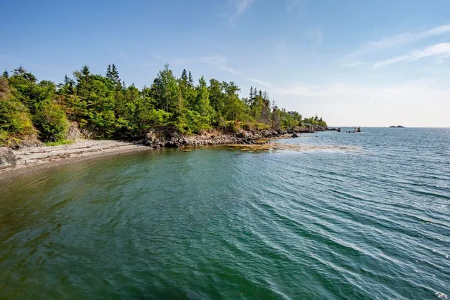 $2,750,000 | 14 Kingsbury Point, Vinalhaven, ME 04863