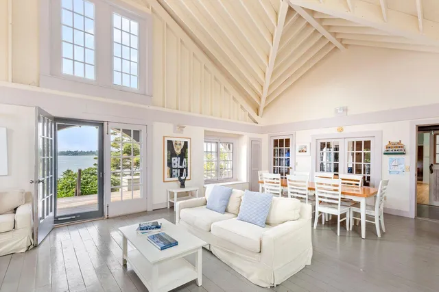 $2,750,000 | 14 Kingsbury Point, Vinalhaven, ME 04863