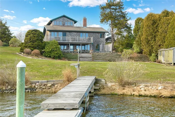 $2,200,000 | 210 Washington Street, South Kingstown, RI 02879