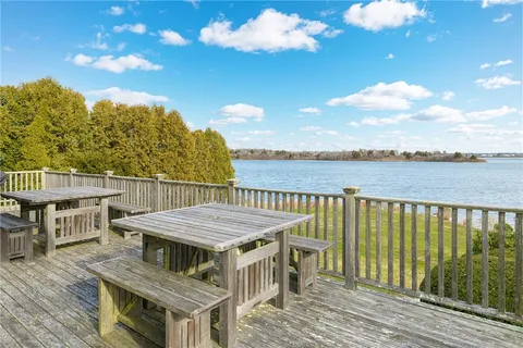 $2,200,000 | 210 Washington Street, South Kingstown, RI 02879