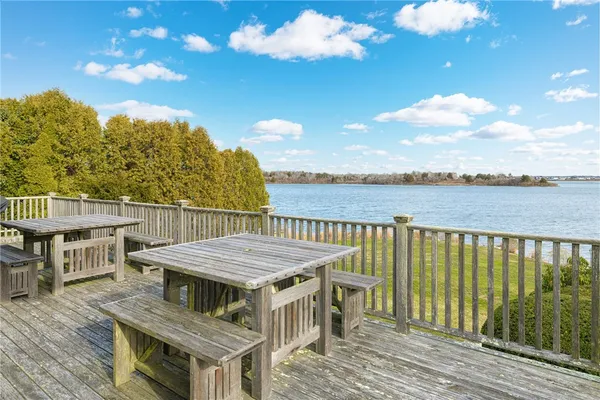 $2,200,000 | 210 Washington Street, South Kingstown, RI 02879