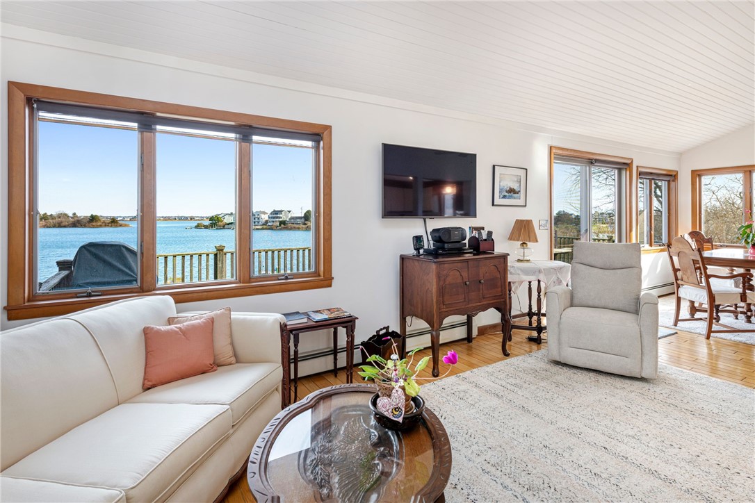 210 Washington Street South Kingstown, RI 02879 - Photo 20 of 50