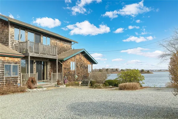 $2,200,000 | 210 Washington Street, South Kingstown, RI 02879